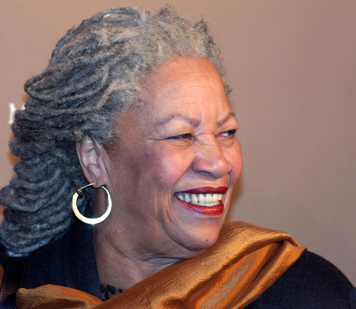 Vĩnh biệt nhà văn đoạt giải Nobel Toni Morrison