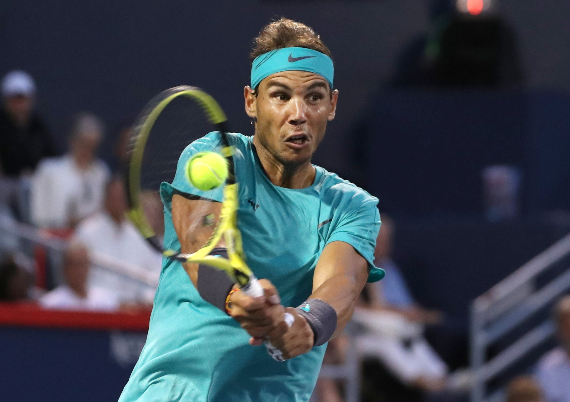 Nadal vượt mặt Federer khi nhẹ nh&agrave;ng v&agrave;o tứ kết Rogers Cup 2019 - Ảnh 1.
