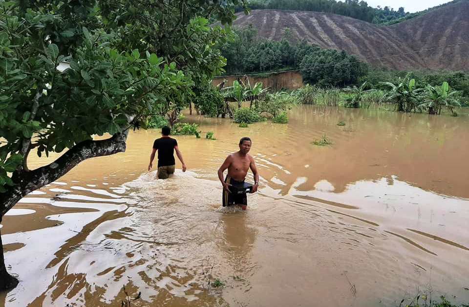 Nước s&ocirc;ng Đồng Nai d&acirc;ng cao, 1 người tử vong do rơi cống tho&aacute;t nước - Ảnh 2.