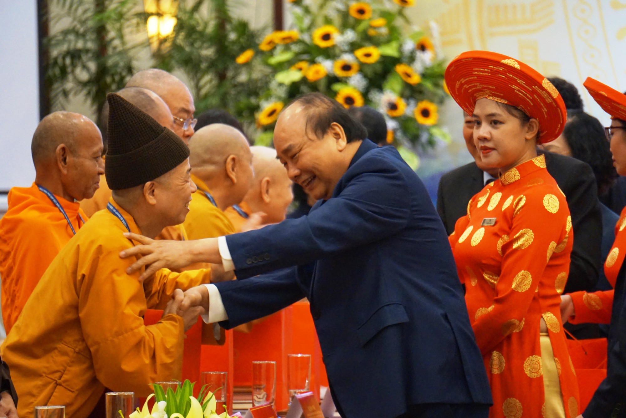 Thủ tướng Nguyễn Xuân Phúc gặp mặt, biểu dương các chức sắc tôn giáo tiêu biểu