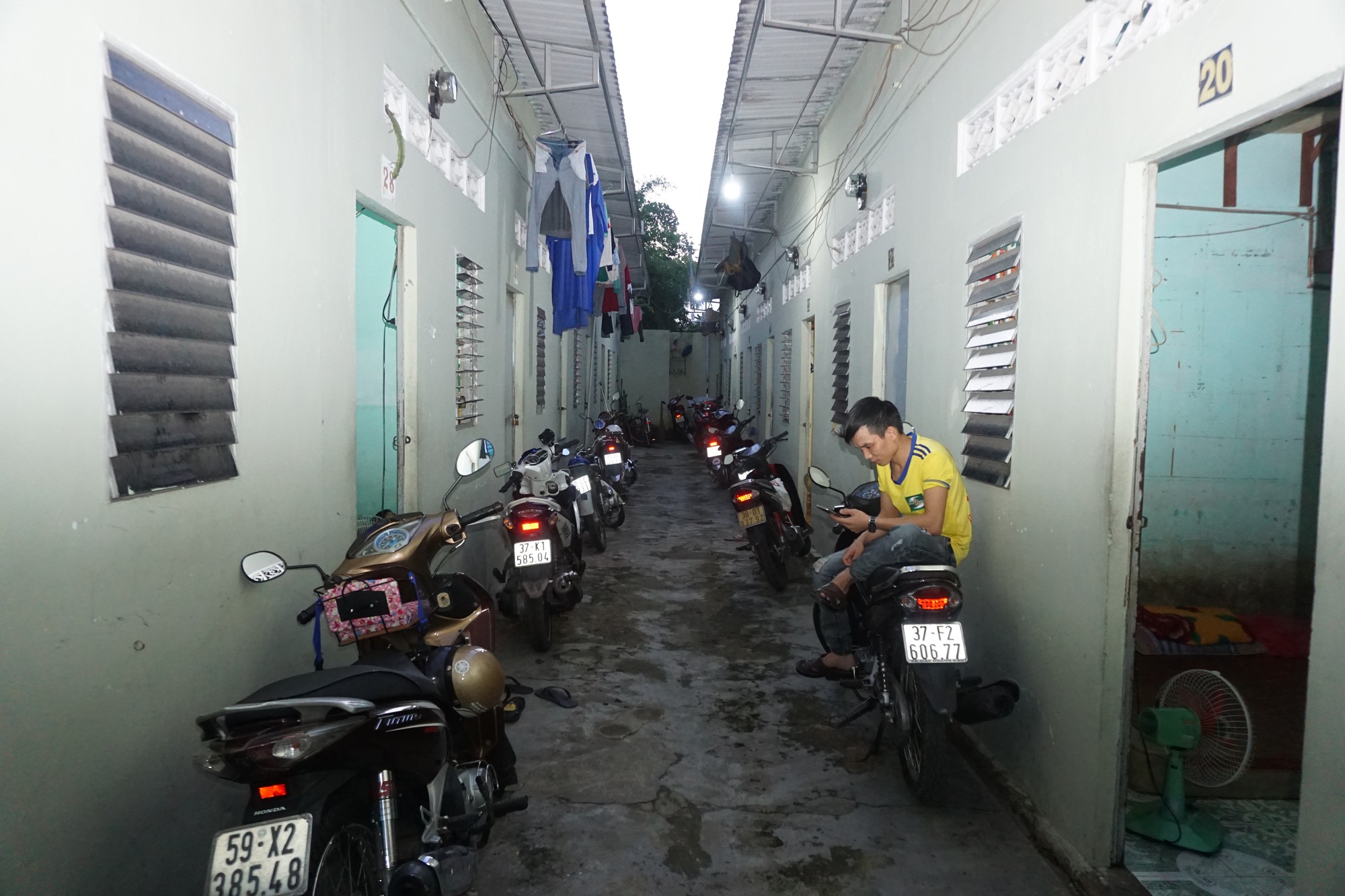 C&ocirc;ng nh&acirc;n đ&oacute;n Tết Độc Lập tiết kiệm, l&agrave;nh mạnh - Ảnh 1.