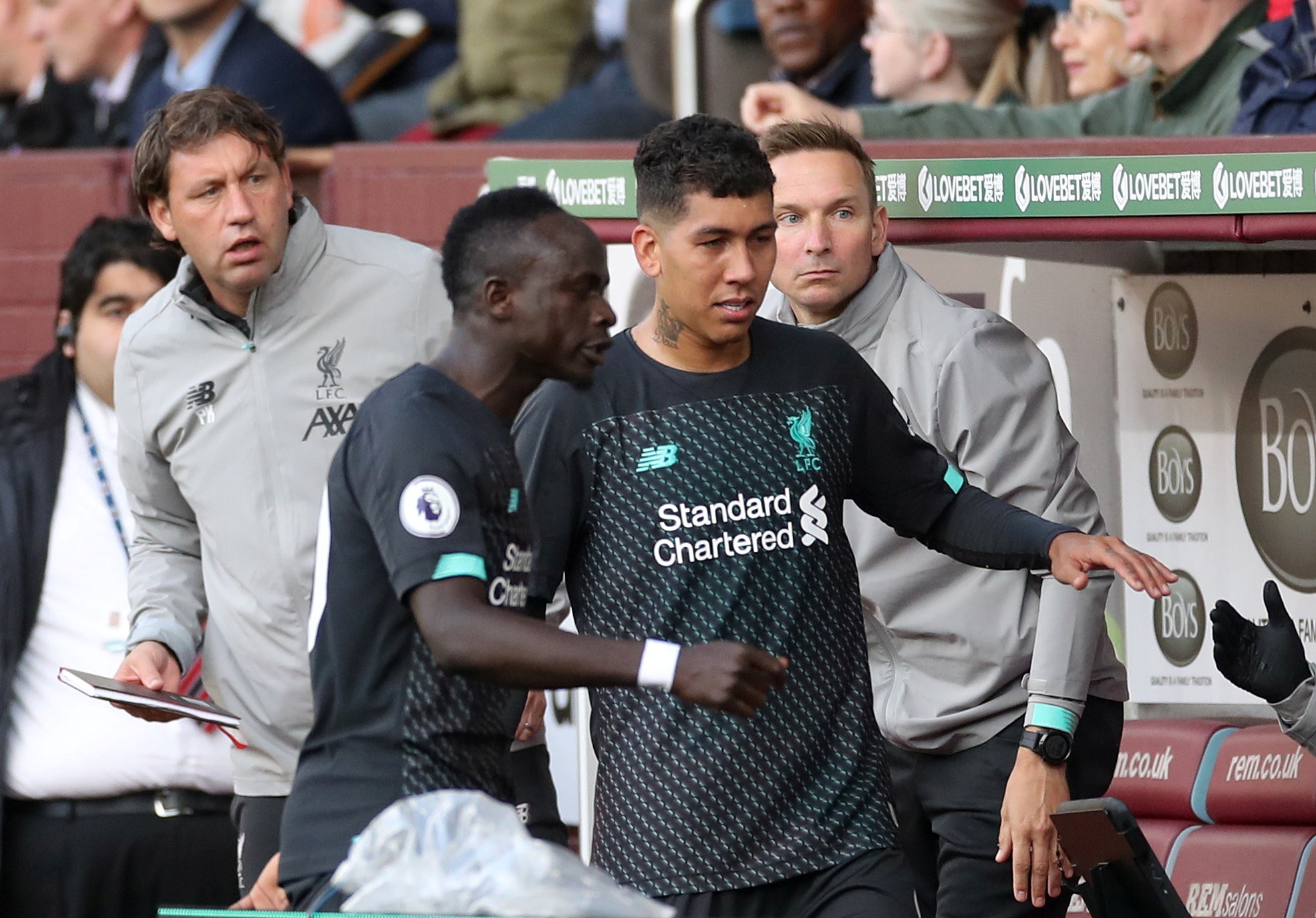 Liverpool có "biến", giải Ngoại hạng Anh lên cơn sốt