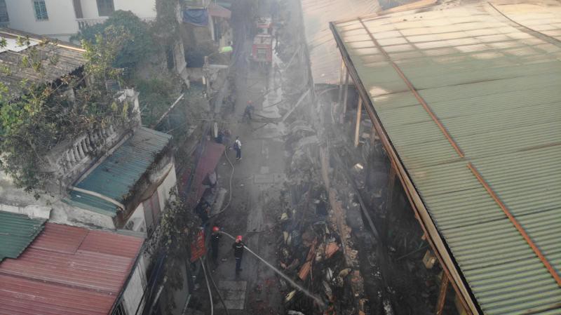 Sống chung với hiểm họa