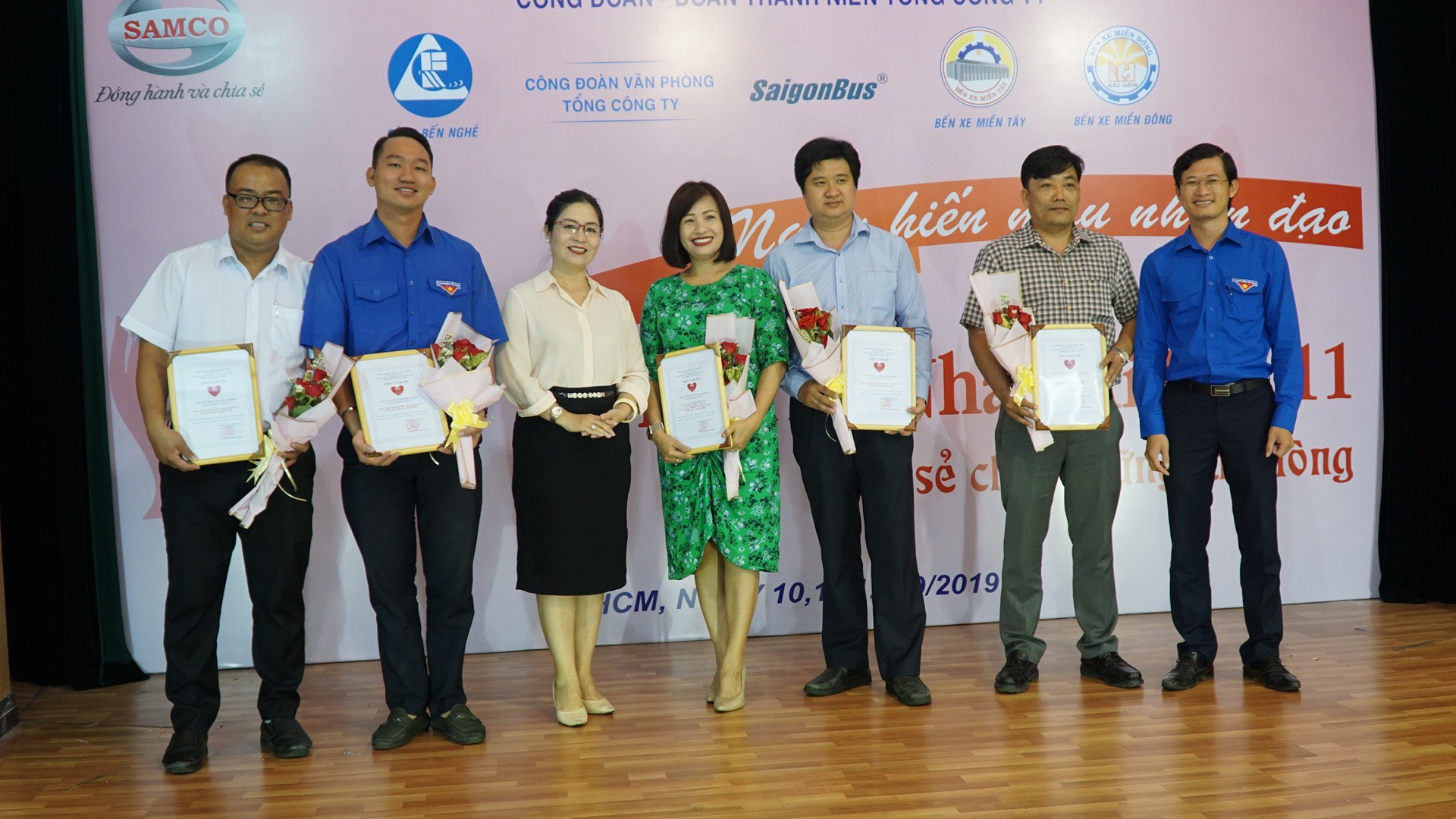 Ấm &aacute;p ng&agrave;y hội hiến m&aacute;u t&igrave;nh nguyện &ldquo;Tr&aacute;i tim nh&acirc;n &aacute;i&rdquo; - Ảnh 4.