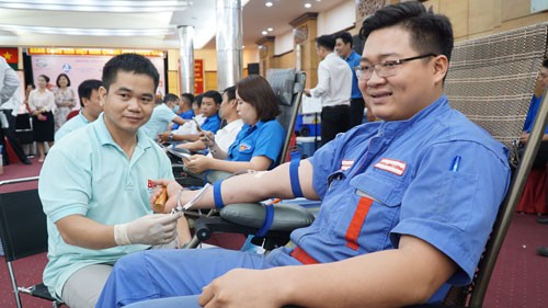 CNVC-LĐ SAMCO hiến máu tình nguyện