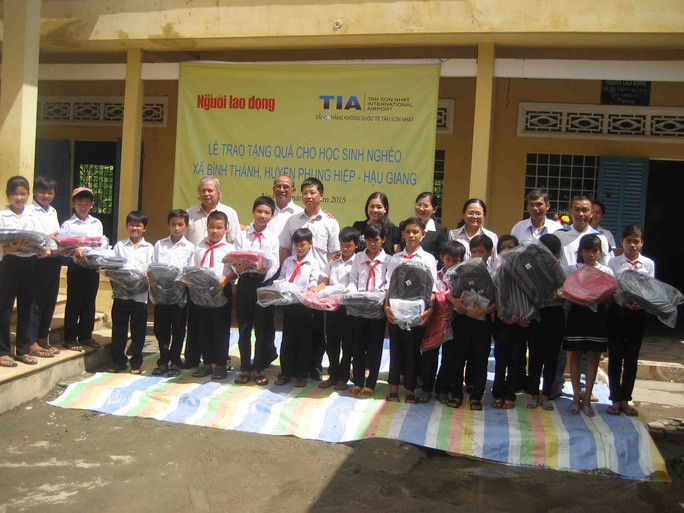 Báo Người Lao Động mang trung thu đến trẻ em nghèo Hậu Giang - Ảnh 16.