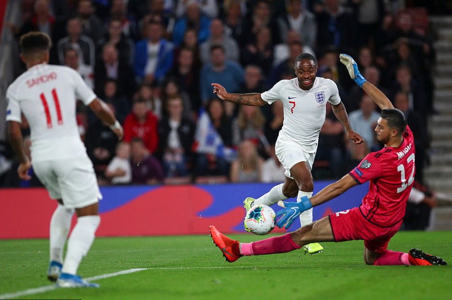 Usain Bolt nghi nhiễm Covid-19, tuyển Anh lo mất quân dự Nations League