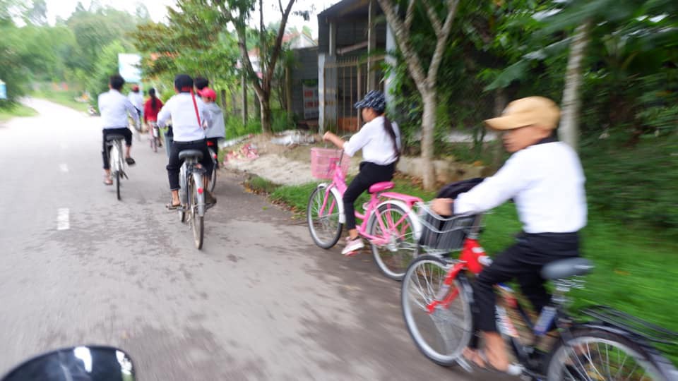 Bao giờ thầy trò bớt khổ?