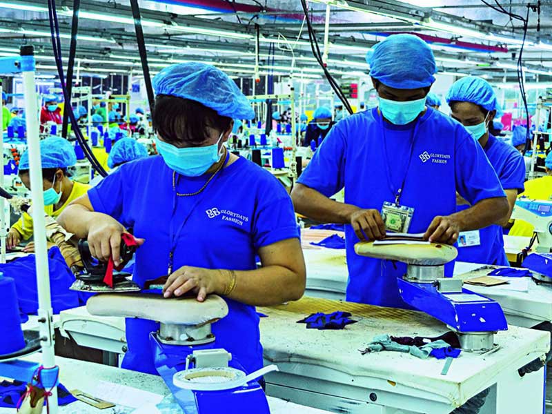 Chỉ nên tăng giờ làm thêm ở một số ngành nghề cá biệt