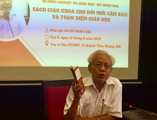 Thẩm định sách giáo khoa có công bằng?