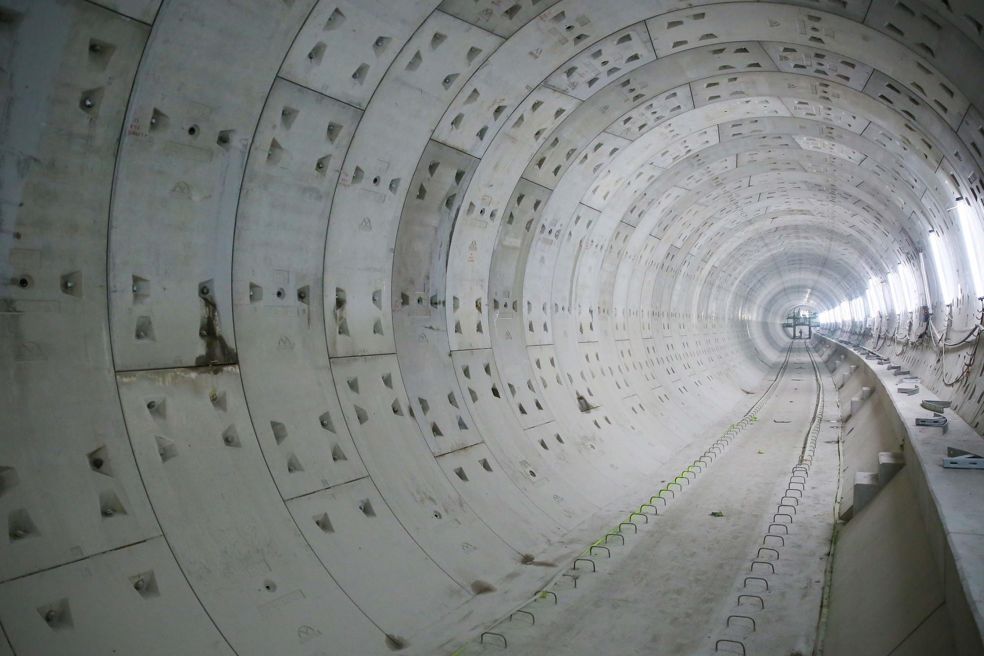 Diện mạo đường hầm Metro số 1 tại trung t&acirc;m TP HCM - Ảnh 5.