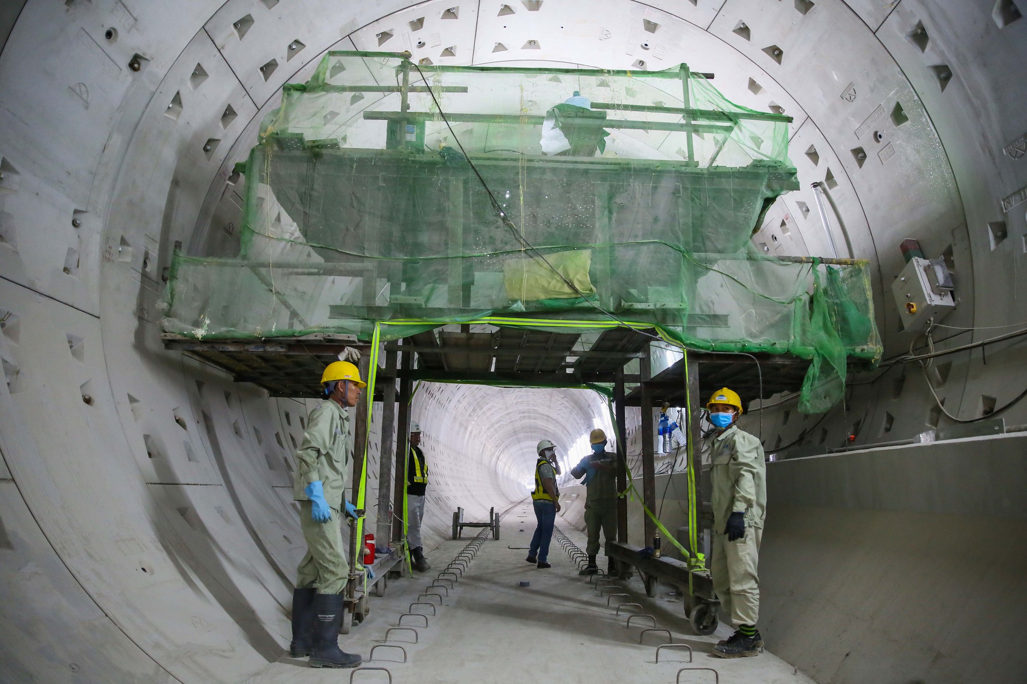 Diện mạo đường hầm Metro số 1 tại trung t&acirc;m TP HCM - Ảnh 6.