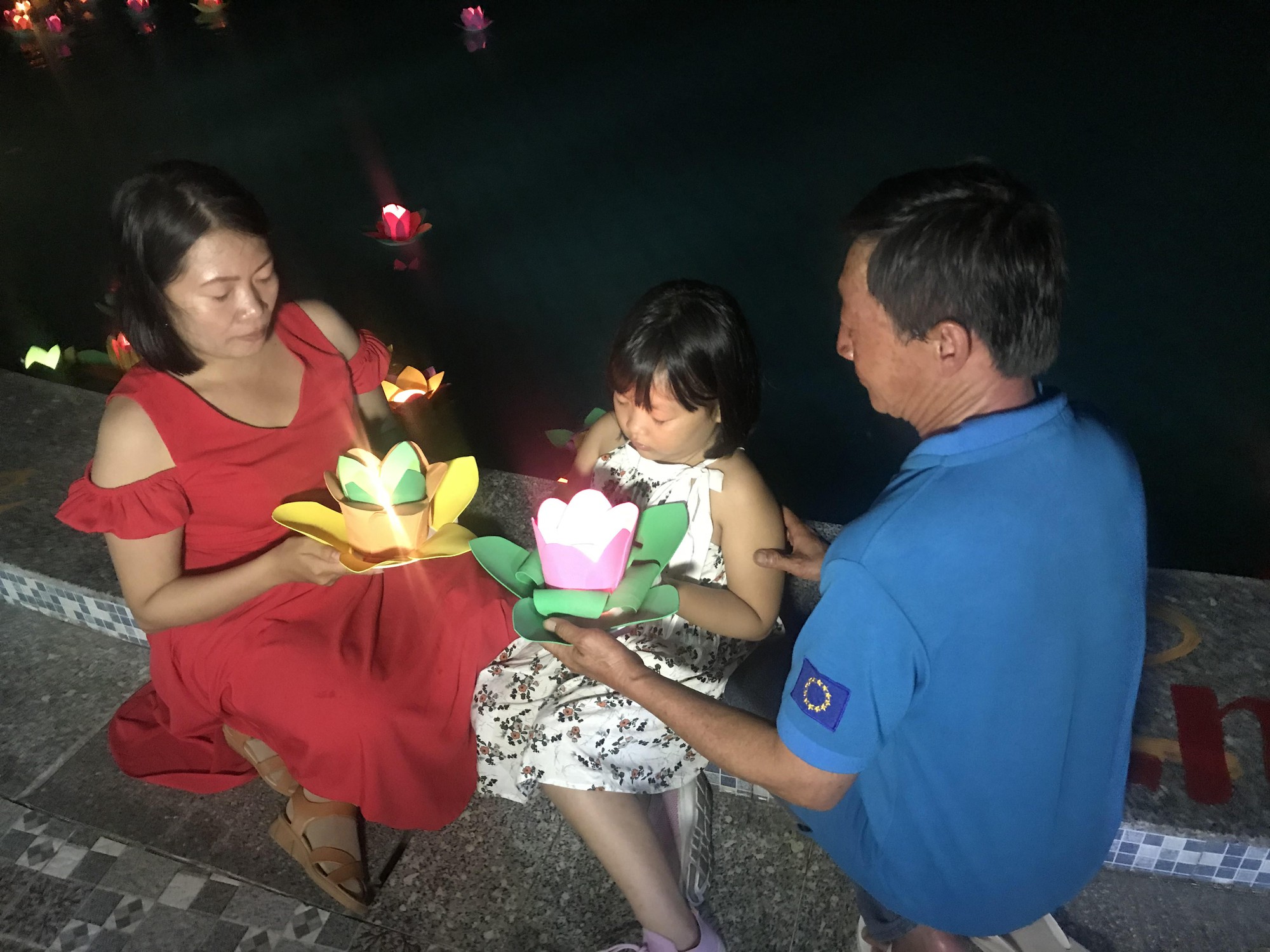 Họ kh&ocirc;ng c&ocirc; đơn! - Ảnh 3.