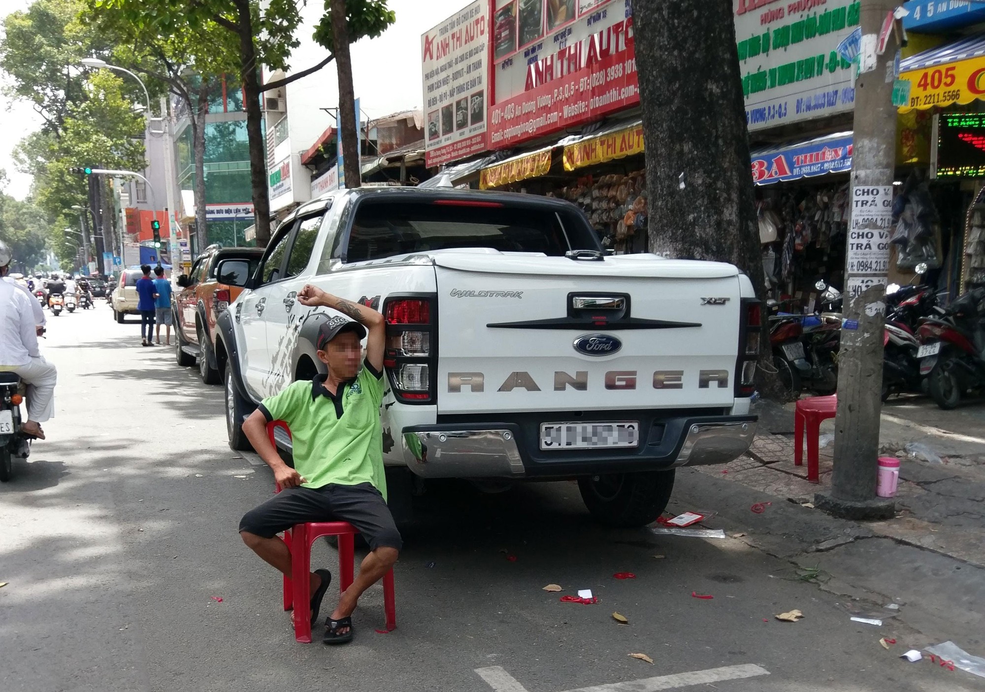 T&aacute;i diễn thất thu ph&iacute; đậu &ocirc;t&ocirc; - Ảnh 2.