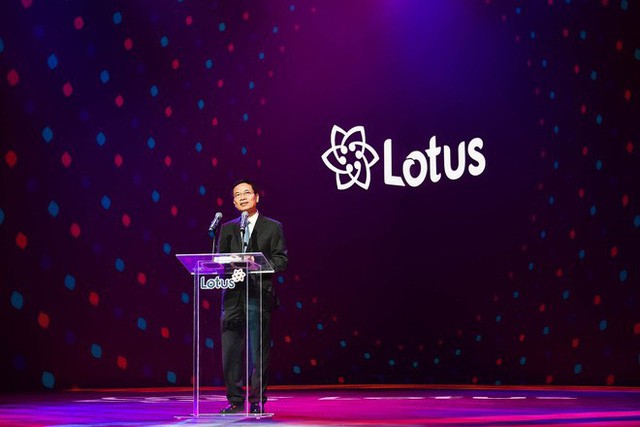 Bộ trưởng Nguyễn Mạnh Hùng chúc mạng xã hội "make in Vietnam" Lotus kiên trì để thành công