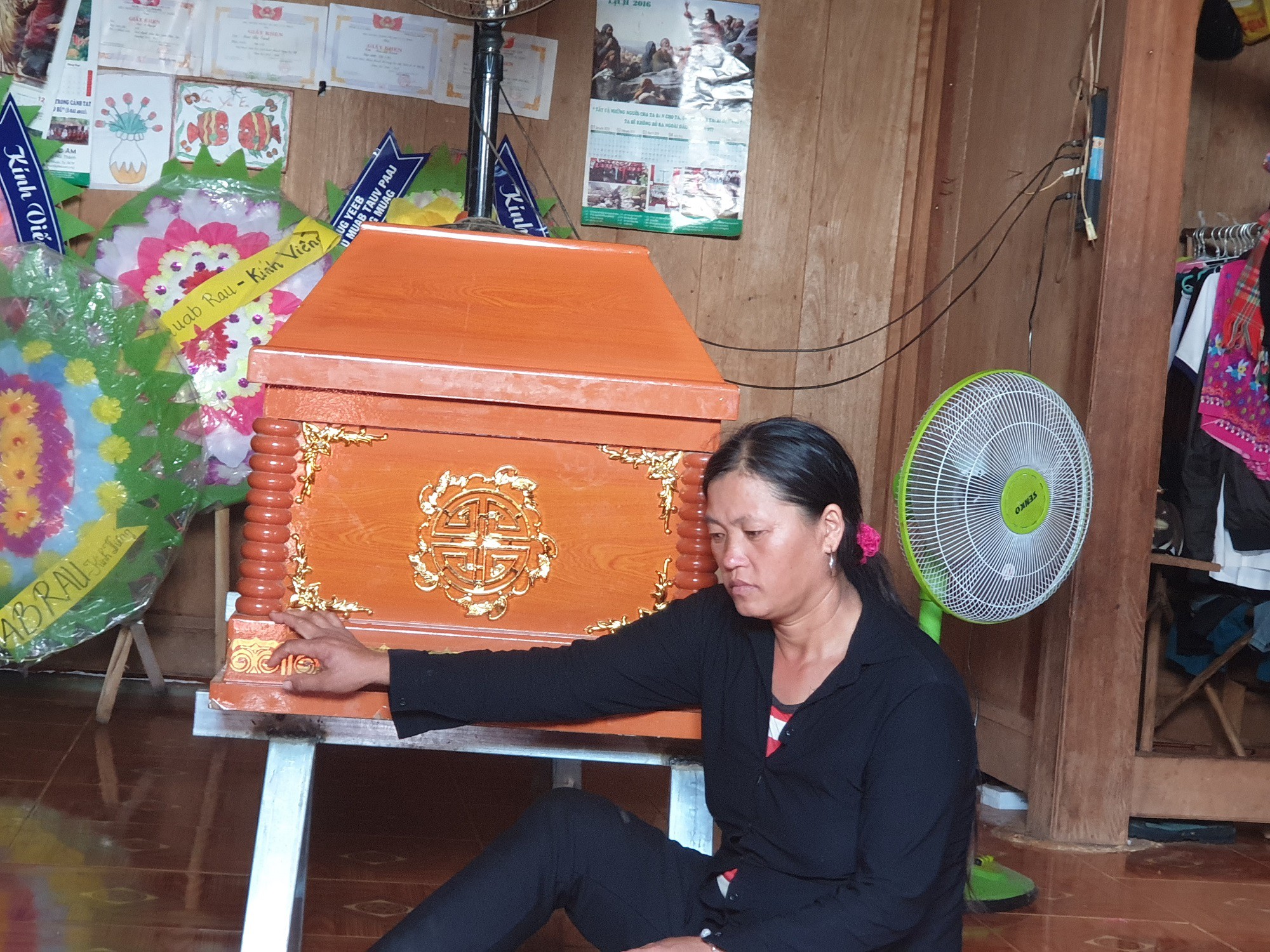 Em trai kể lại khoảnh khắc đau lòng 2 chị bị điện giật chết trên đường đi học