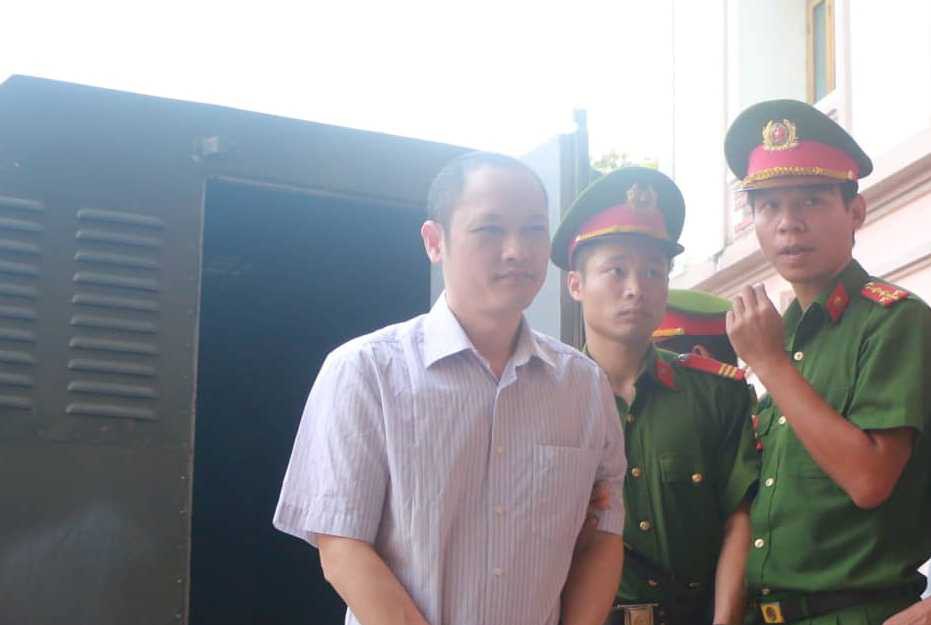 Ho&atilde;n phi&ecirc;n t&ograve;a xử vụ gian lận điểm thi ở H&agrave; Giang - Ảnh 8.