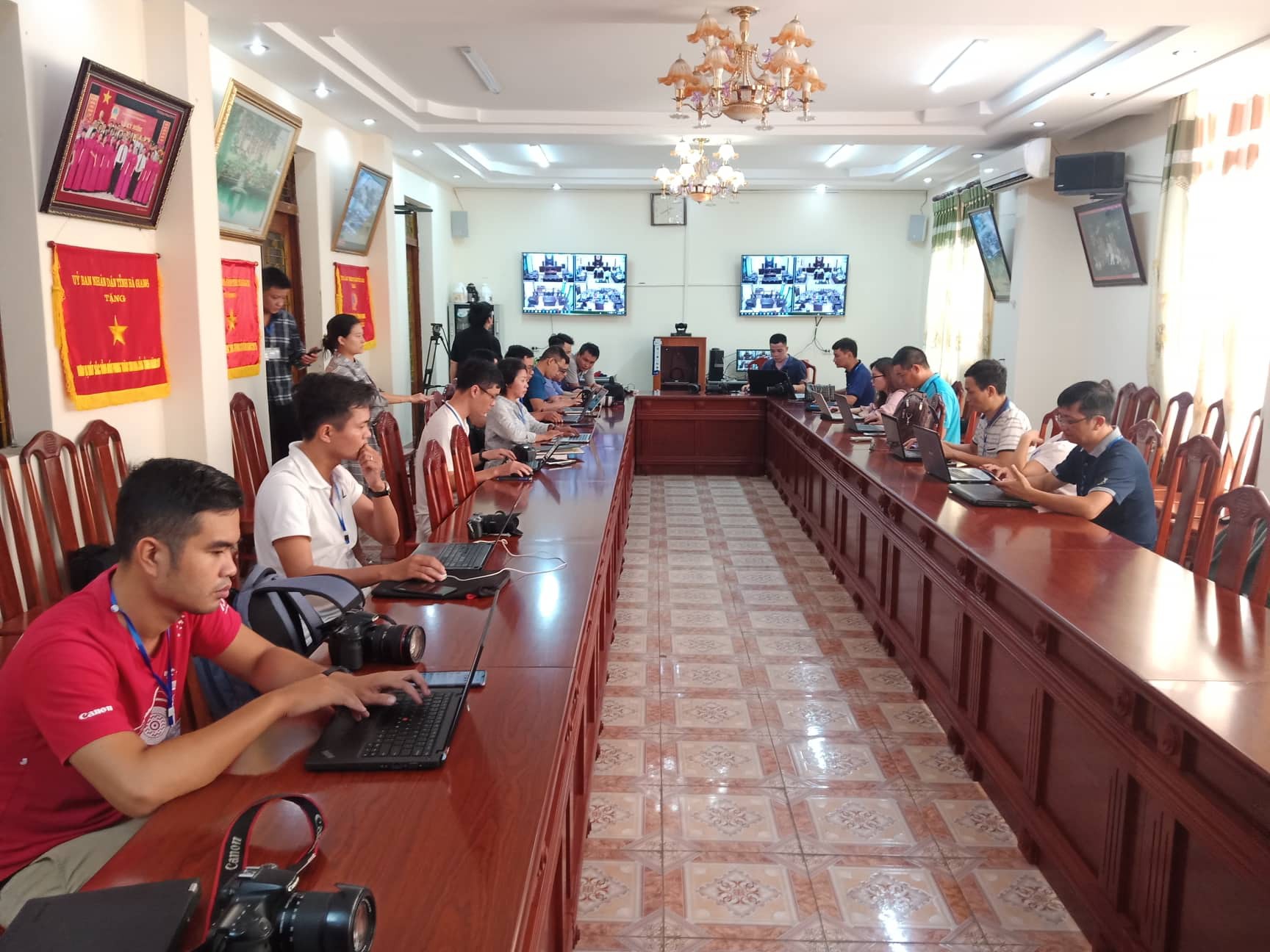 Ho&atilde;n phi&ecirc;n t&ograve;a xử vụ gian lận điểm thi ở H&agrave; Giang - Ảnh 28.