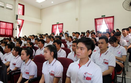 1 tháng, đưa 11.699 lao động Việt Nam ra nước ngoài làm việc - Ảnh 1.