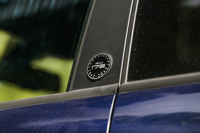 Mui trần t&iacute; hon Fiat 500 gi&aacute; gần 3 tỉ tại Việt Nam - Ảnh 9.
