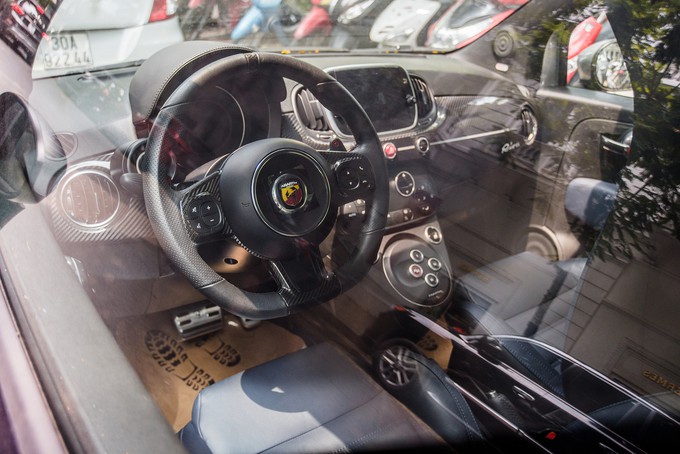 Mui trần t&iacute; hon Fiat 500 gi&aacute; gần 3 tỉ tại Việt Nam - Ảnh 10.
