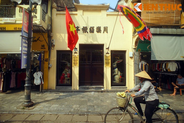B&iacute; mật giấu k&iacute;n trong nh&agrave; cổ nổi tiếng nhất phố H&agrave;ng Đ&agrave;o - Ảnh 17.