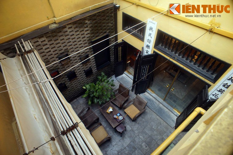 B&iacute; mật giấu k&iacute;n trong nh&agrave; cổ nổi tiếng nhất phố H&agrave;ng Đ&agrave;o - Ảnh 5.