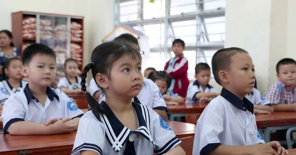 Đề xuất nâng mức hỗ trợ BHYT lên 50% cho HS-SV - Ảnh 1.