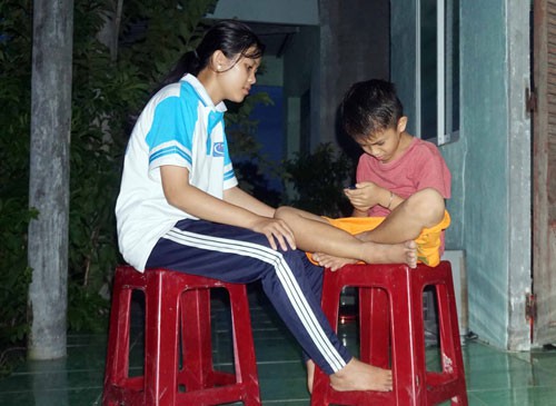 Học bổng Báo Người Lao Động giúp con công nhân vượt khó đến trường