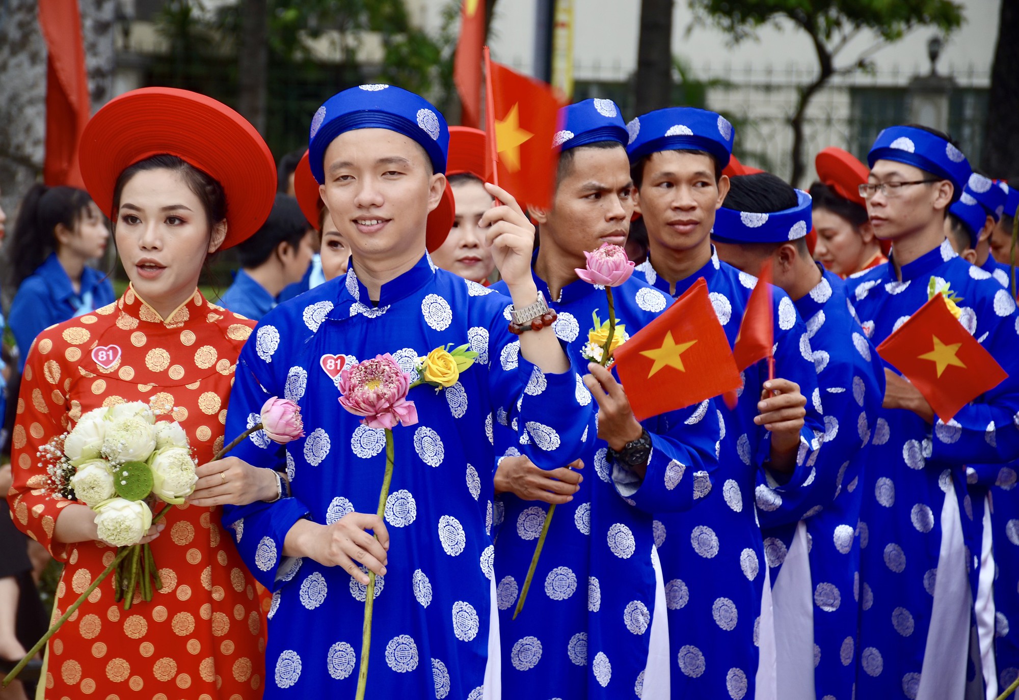 Ấm áp lễ cưới tập thể của 100 đôi công nhân trong Ngày Quốc Khánh - Ảnh 7.