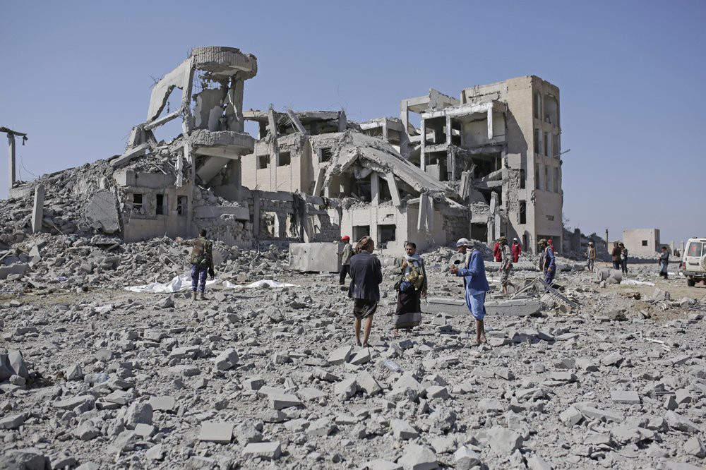 Yemen: &Iacute;t nhất 100 t&ugrave; nh&acirc;n chết sau 7 vụ kh&ocirc;ng k&iacute;ch nh&agrave; t&ugrave; - Ảnh 3.
