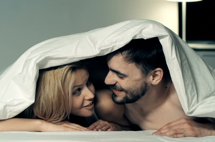 "Chuyện ấy" và thể thao có thể làm… gãy vòng tránh thai?