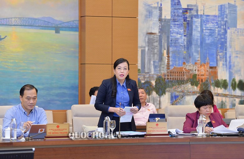 Dẫn phim "Những cô gái trong thành phố", Trưởng ban Dân nguyện không đồng tình tăng giờ làm thêm
