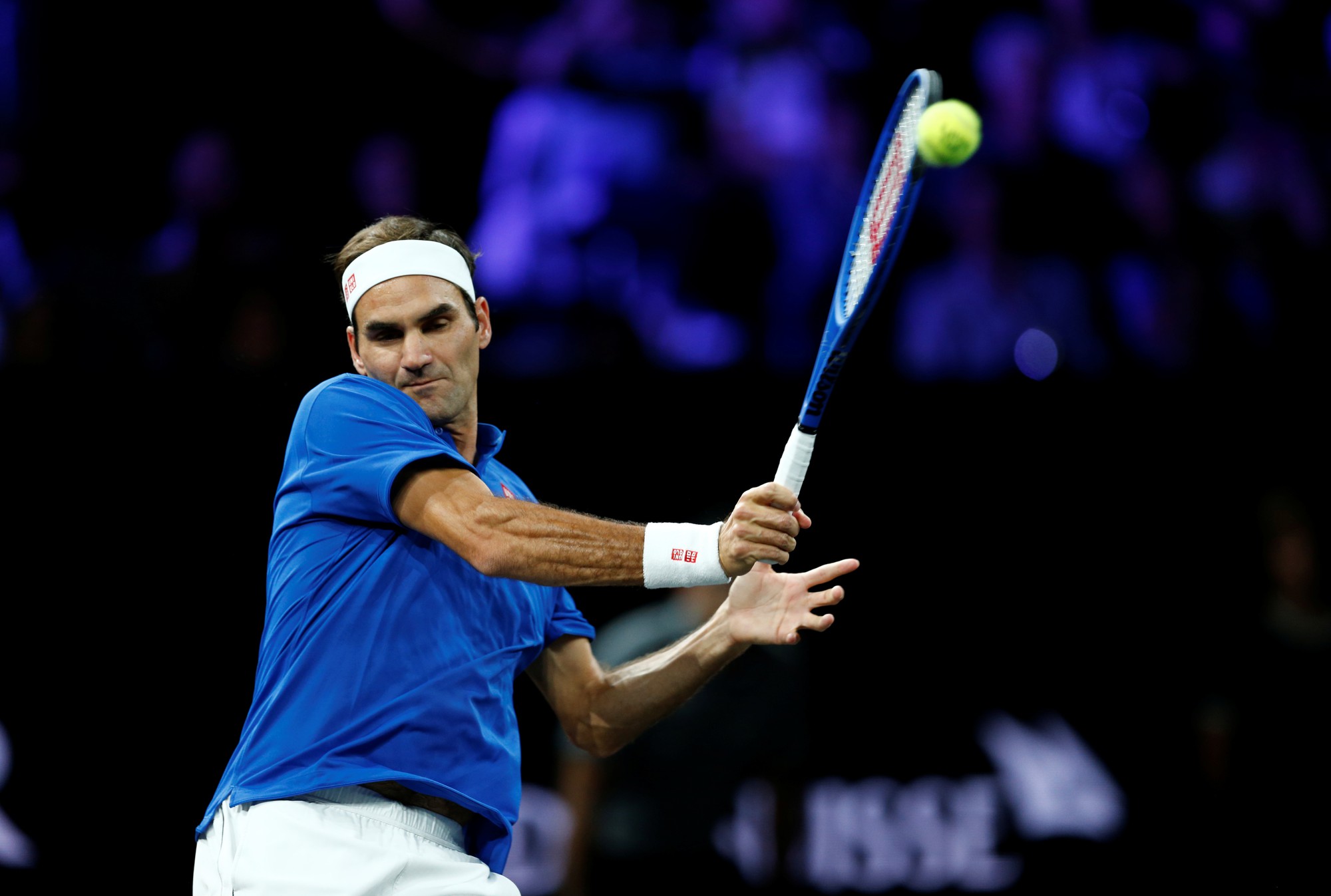 Clip Federer - Zverev tr&igrave;nh diễn khả năng đ&aacute;nh đ&ocirc;i xuất sắc ở Laver Cup 2019 - Ảnh 2.