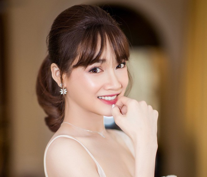 Tung clip kỉ niệm 1 năm ngày cưới, Nhã Phương gây bất ngờ về nhan sắc