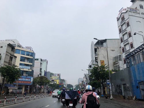 TP HCM: Dày đặc sương mù độc hại
