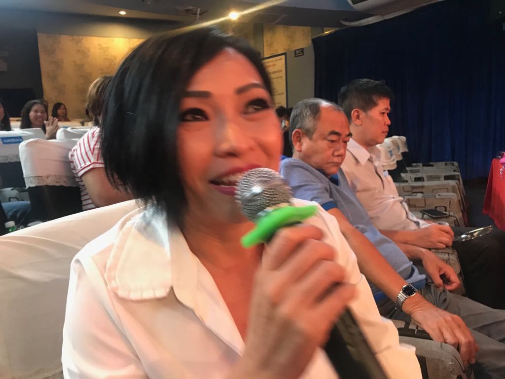 Ca sĩ Phương Thanh khóc nức nở vì "Ngôi nhà trên thuyền"