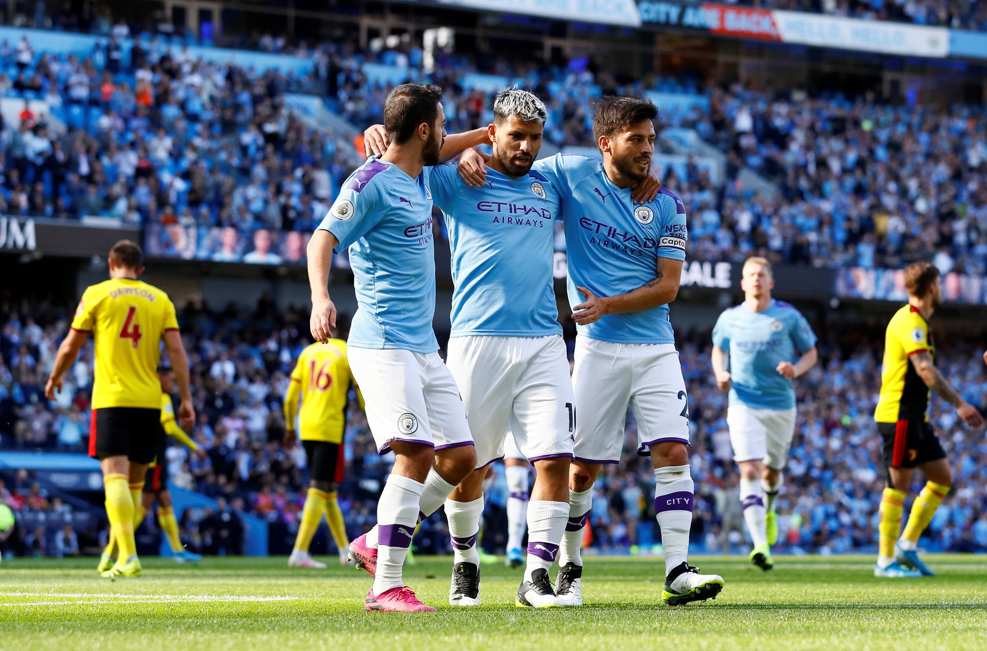 Man City dội mưa bàn thắng, Watford thảm bại kinh hoàng 0-8