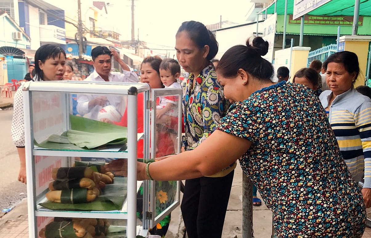 Ấm l&ograve;ng với m&ocirc; h&igrave;nh &ldquo;B&aacute;nh m&igrave; xanh&rdquo; lan tỏa y&ecirc;u thương, bảo vệ m&ocirc;i trường - Ảnh 10.