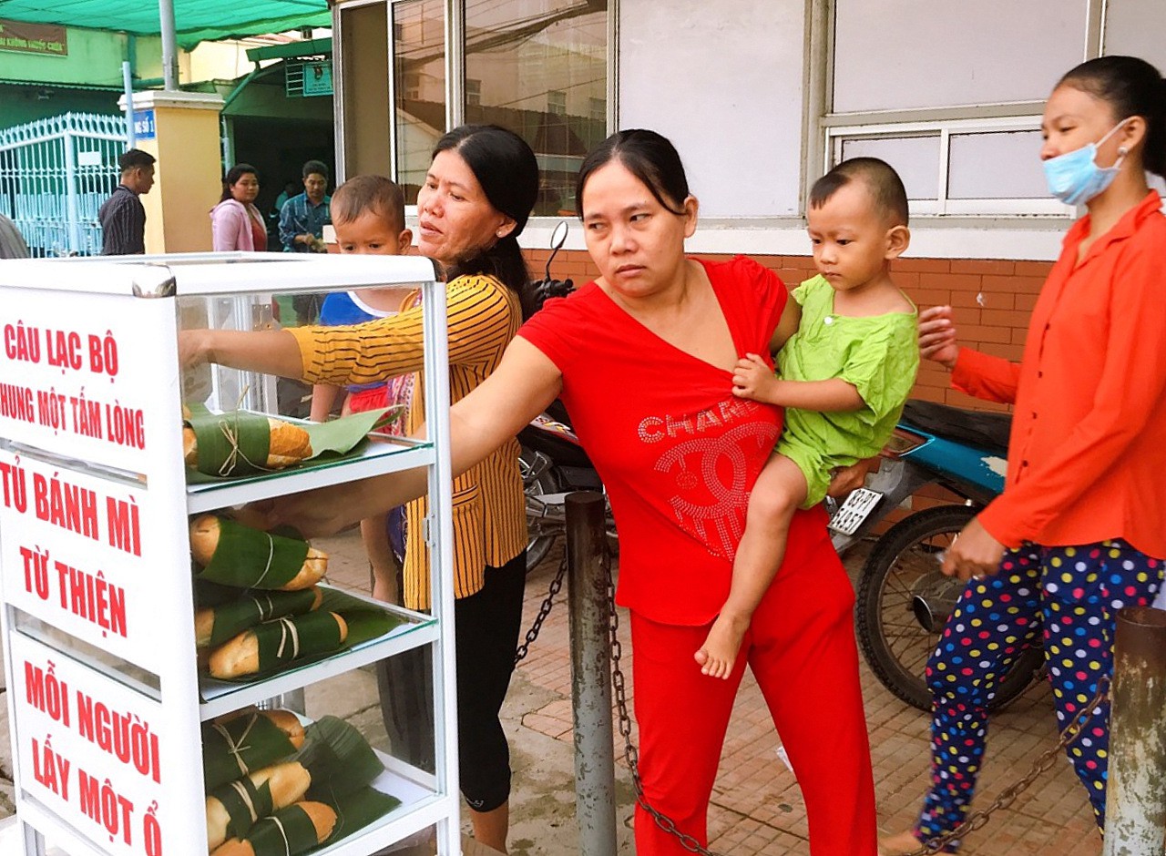 Ấm l&ograve;ng với m&ocirc; h&igrave;nh &ldquo;B&aacute;nh m&igrave; xanh&rdquo; lan tỏa y&ecirc;u thương, bảo vệ m&ocirc;i trường - Ảnh 9.