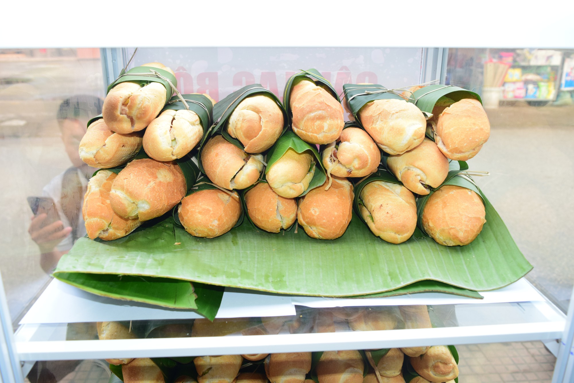 Ấm l&ograve;ng với m&ocirc; h&igrave;nh &ldquo;B&aacute;nh m&igrave; xanh&rdquo; lan tỏa y&ecirc;u thương, bảo vệ m&ocirc;i trường - Ảnh 7.