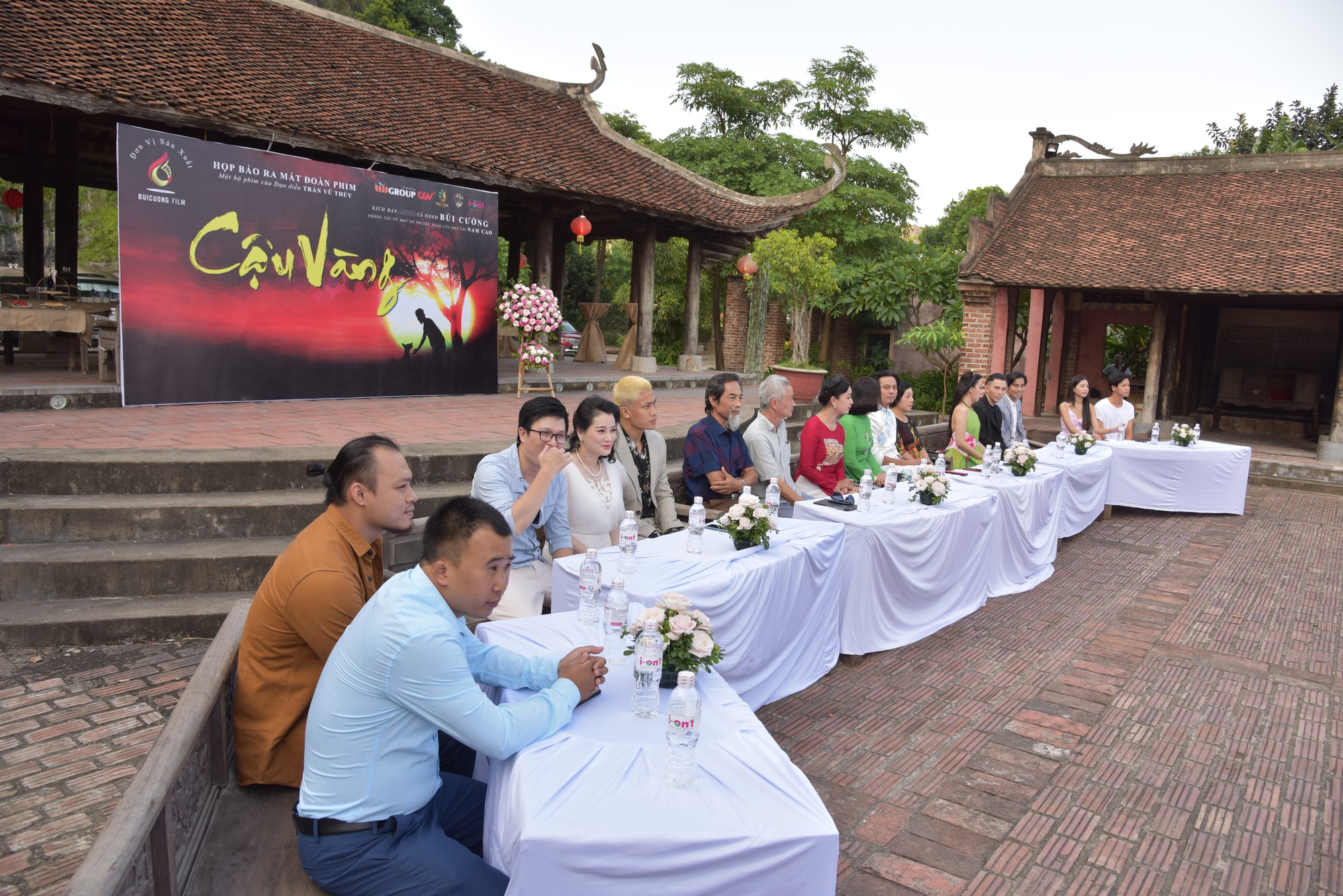 Hậu tranh cãi, phim “Cậu Vàng” công bố dàn diễn viên - Ảnh 1.