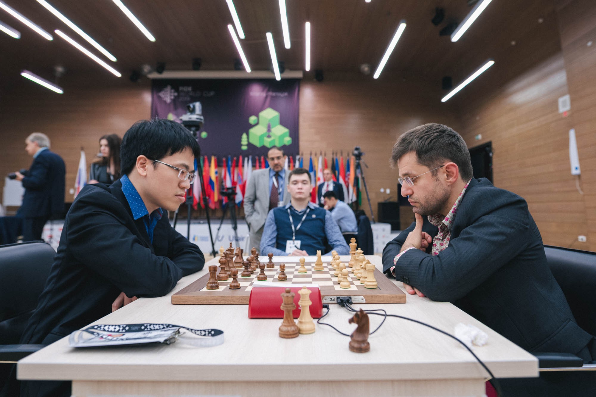Thua đương kim v&ocirc; địch, Quang Li&ecirc;m chia tay World Cup với 25.000 USD tiền thưởng - Ảnh 1.