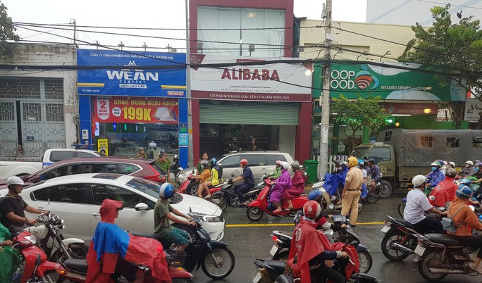 Ông chủ Alibaba lừa đảo "vô tiền khoáng hậu", cán bộ không thể nói vô can!