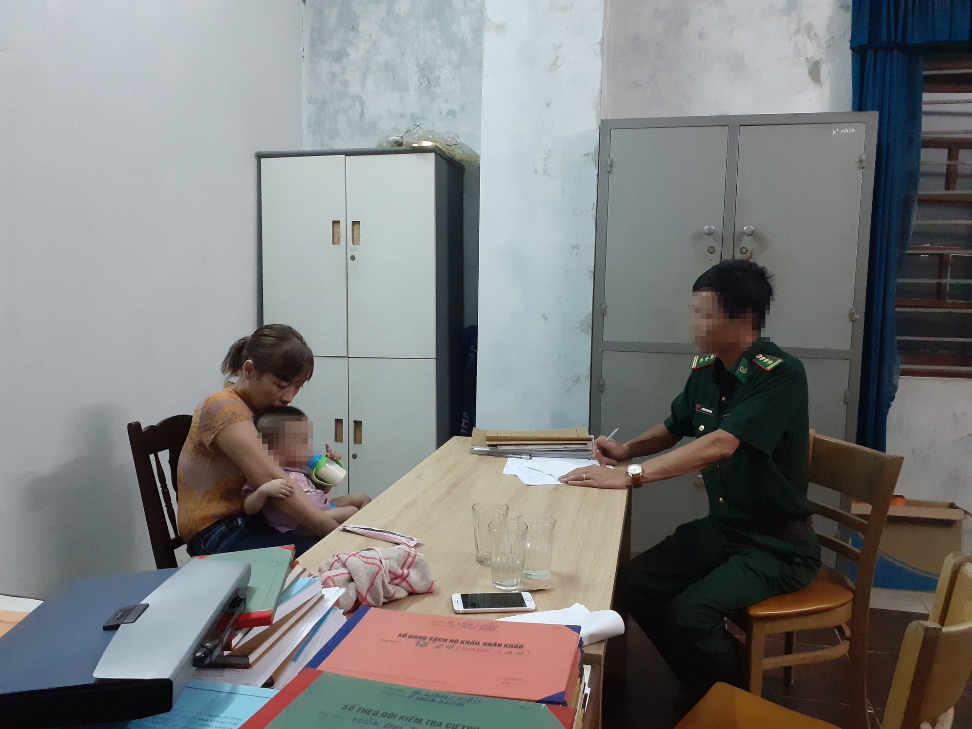 Bắt đối tượng chuyển hàng ngàn viên ma túy từ Lào về Việt Nam - Ảnh 1.