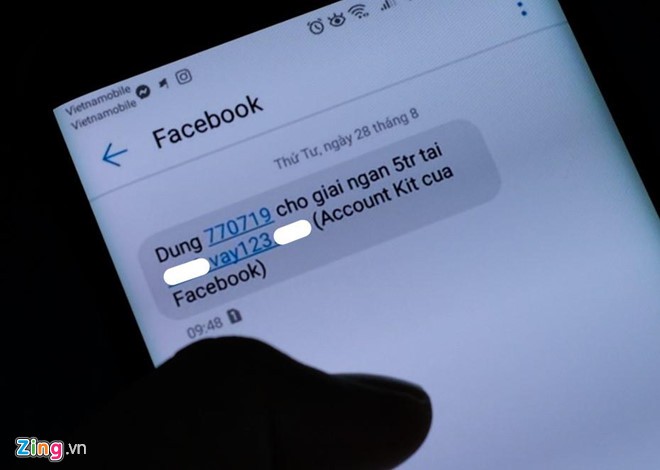 Bị chặn mã OTP, nhiều người dùng không vào được Facebook, Instagram