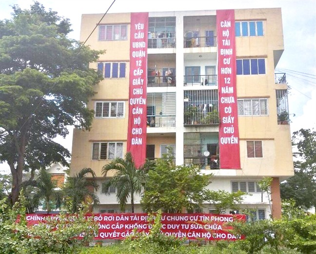 Tuyệt vọng với giấy chủ quyền chung cư
