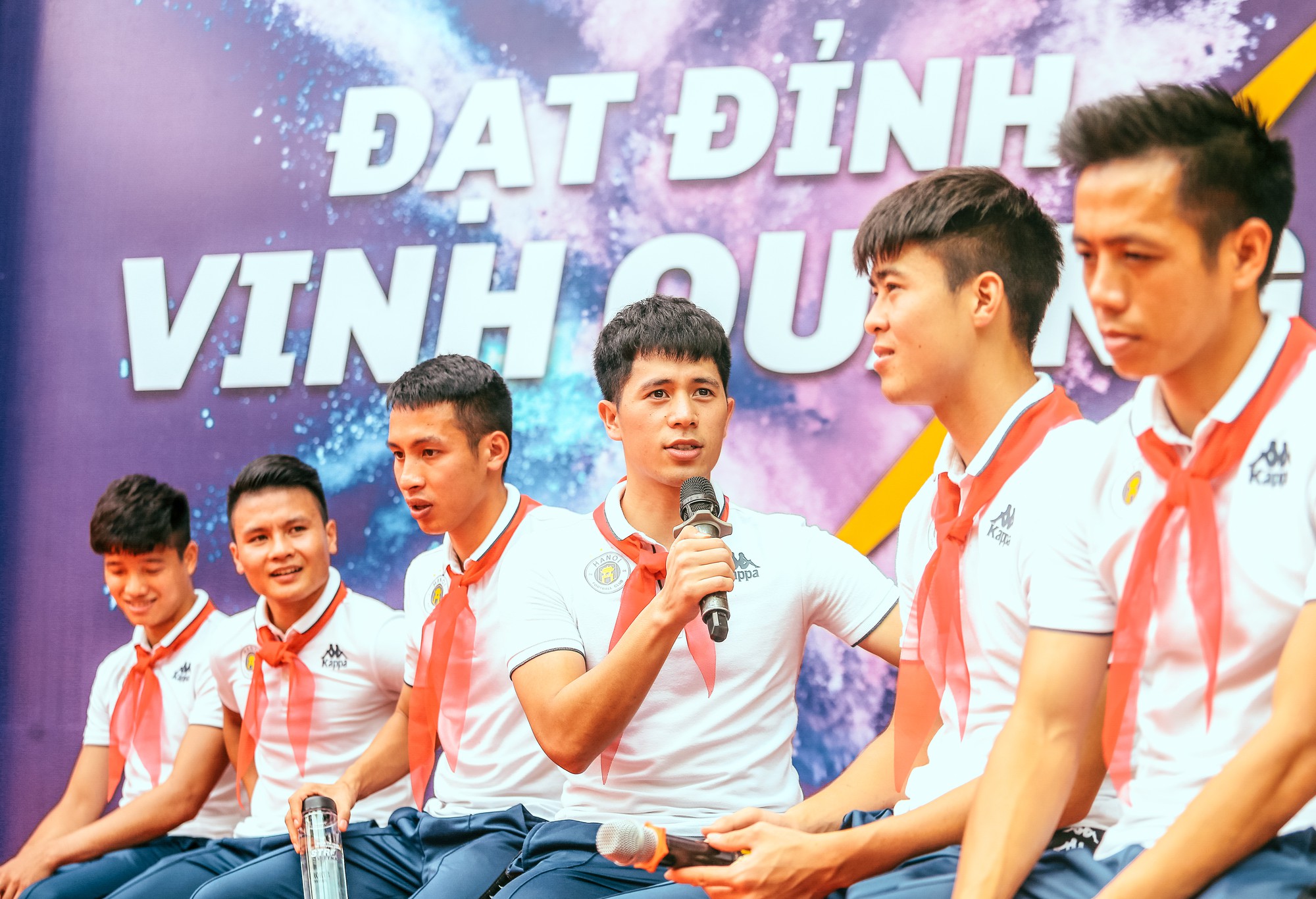 Cuộc thi Tiếp lửa đam m&ecirc;: Cơ hội đặc biệt đồng h&agrave;nh c&ugrave;ng ĐTQG Việt Nam tại V&ograve;ng loại World Cup 2022 - Ảnh 2.