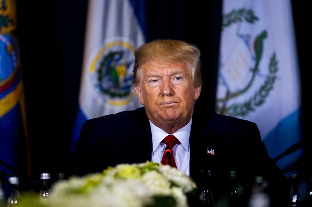 Người tố giác quyết khui cuộc điện đàm "đặc biệt nhạy cảm" của ông Trump
