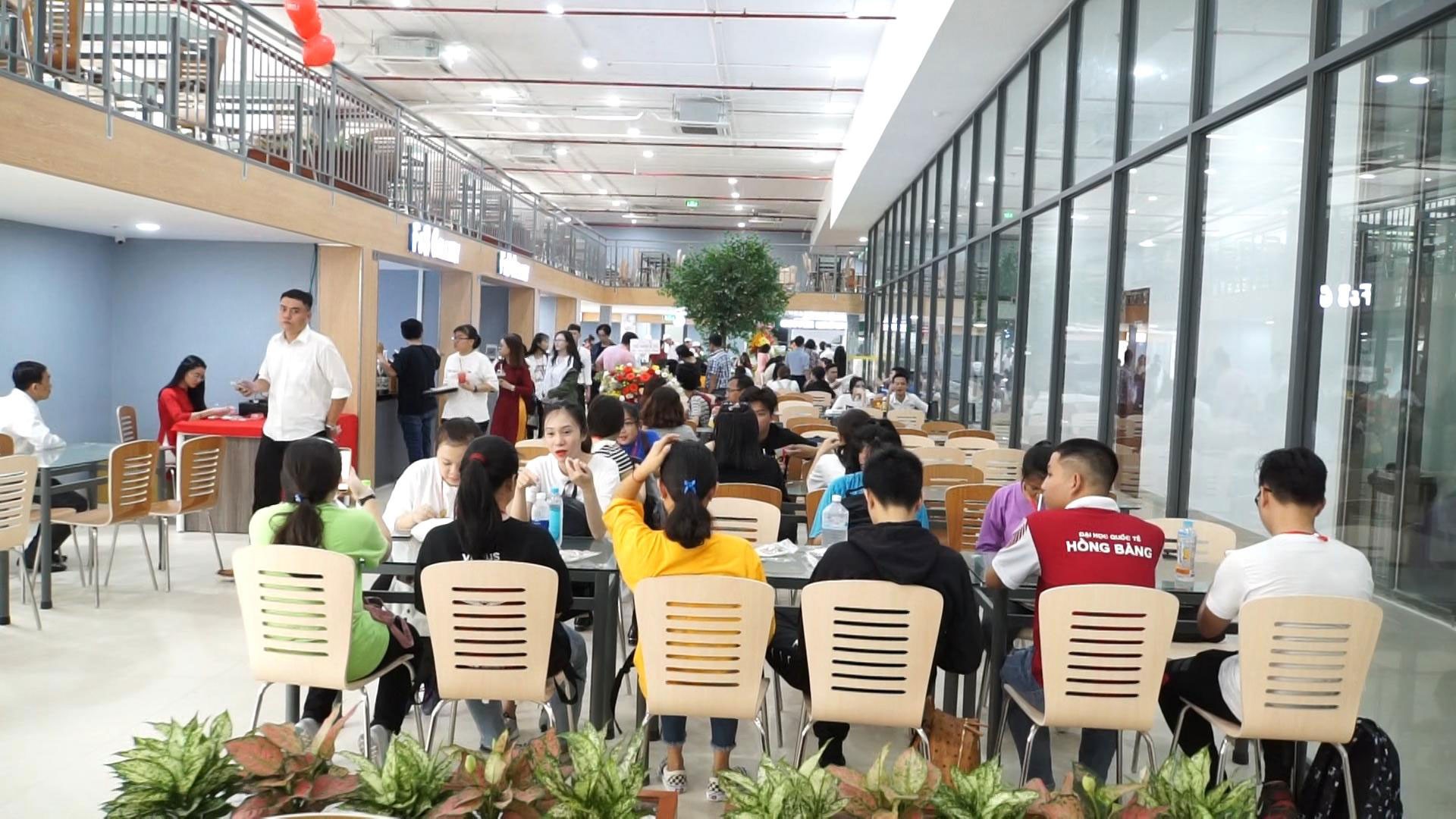 Trường ĐH có khu ẩm thực cho sinh viên